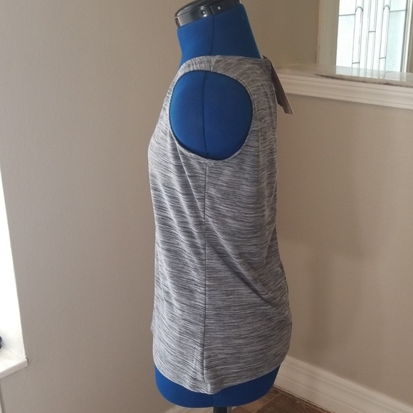 Top - Picture 2 of 4